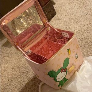 tokidoki x hello kitty cosmetic bag / train case